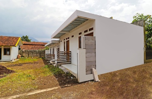 Garut Hotel | OYO 90809 Homestay Black Pink Merah Jambu Syariah