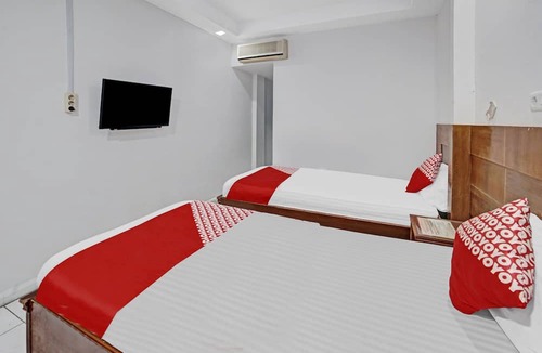Lhokseumawe Hotel | Hotel O Wisma Kuta Karang Baru