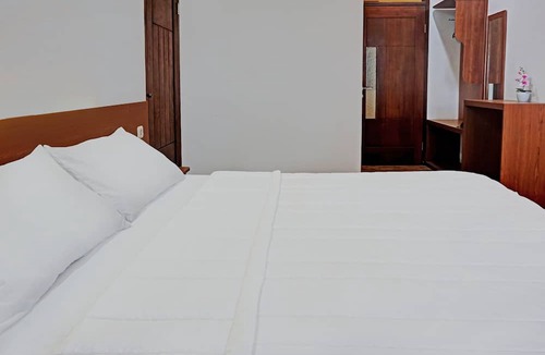 Poncokusumo Hotel | Capital O 92228 Cozy Bromo Homestay