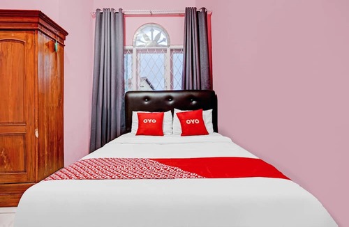 Cirebon Hotel | OYO 90289 Lestari Syariah Homestay