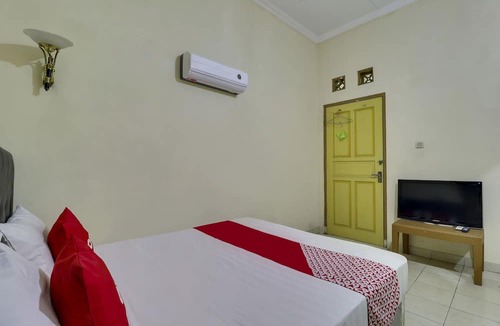 Cimahi Hotel | OYO 90892 My Guest House Syariah