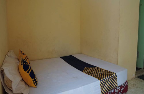 Paiton Hotel | Hotel O Rumah Kos Arafah Syariah