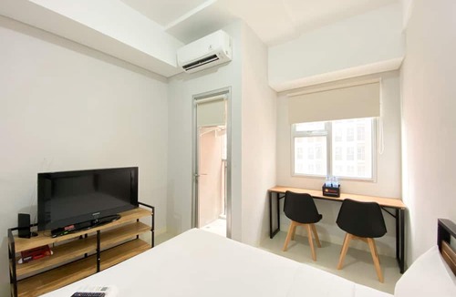 Bekasi Timur Apartment | Chic And Cozy Studio Apartment At Transpark Juanda Bekasi