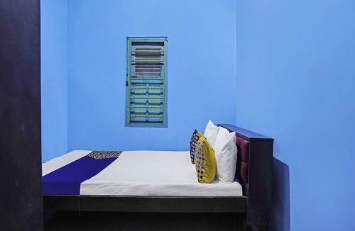 Wonokromo Hotel | OYO Life 91859 Kost Budhe Syariah