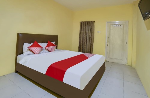 Prabumulih Hotel | OYO Life 91027 Note Hotel Syariah