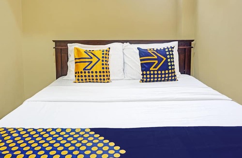Ngaglik Hotel | OYO 91588 Ananda Guest House Batu