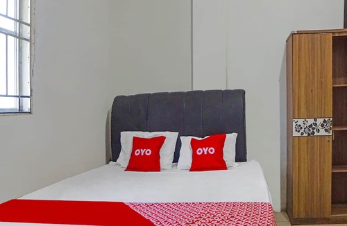 Medan Hotel | OYO 92403 Gatsu Homestay