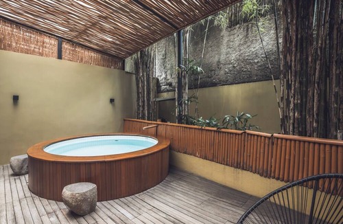 Batu Bolong Resort | Canggu Cabana Beach Resort by Ini Vie Hospitality