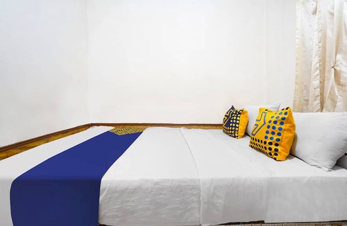 Bandung Hotel | SPOT ON 91444 Hotel Arimbi