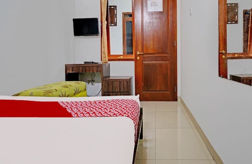 Cigudeg Hotel | OYO 92249 Wisma Rina Rini Tegalega Park
