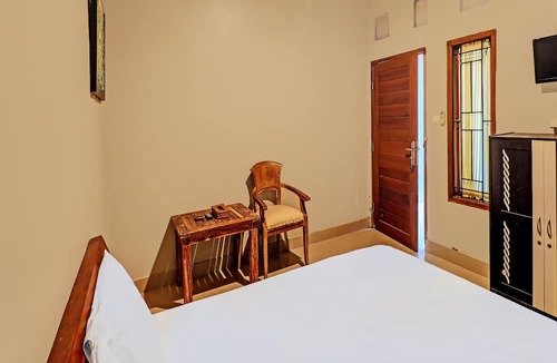 Keramas Hotel | OYO 92203 Tata Guest House