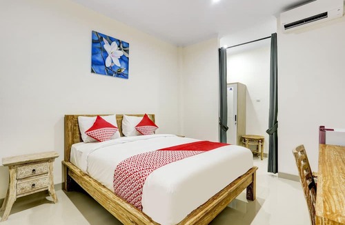 Renon Hotel | Hotel O March 67 Stay