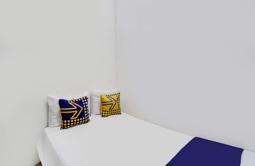 Waru Hotel | OYO Life 91893 Kost Jeje Syariah