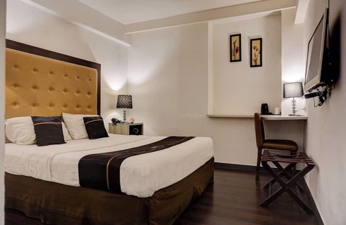 Cipete Selatan Hotel | Hotel O Townhouse Oak Grand Orienchi