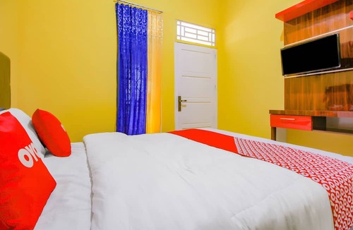 Prabumulih Hotel | OYO 90216 Kost Sanny