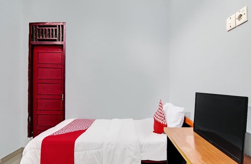 Kampar Hotel | Hotel O Wisma Cendana Syariah Near PASAR FLAMBOYAN
