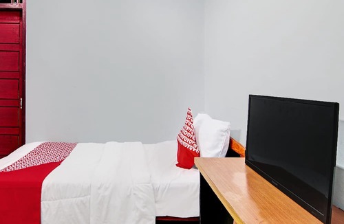 Kampar Hotel | Hotel O Wisma Cendana Syariah Near PASAR FLAMBOYAN