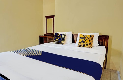 Sendang Hotel | OYO Life 91988 Azka Homestay Klayar