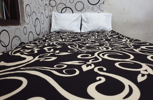 Dinoyo Hotel | OYO Life 92622 Jatiluhur Kost Syariah