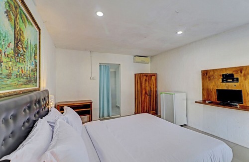 Perean Tengah Hotel | Capital O 92728 Kos 168