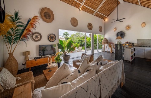Ungasan Villa | Traditional Private Villa, 3 BR, Uluwatu