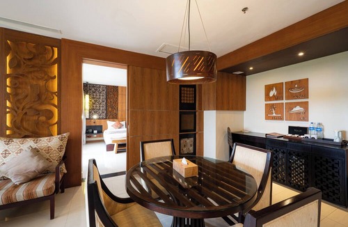 Sawangan Hotel | VOUK Hotel & Suites