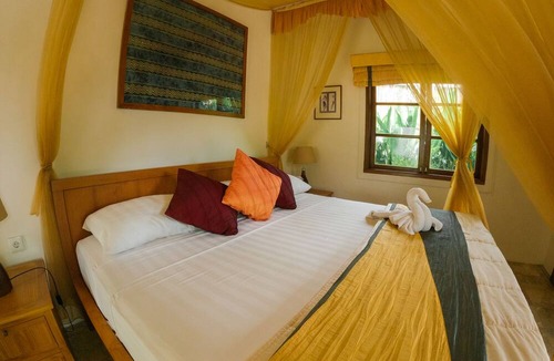 Candi Dasa Hotel | The Watergarden