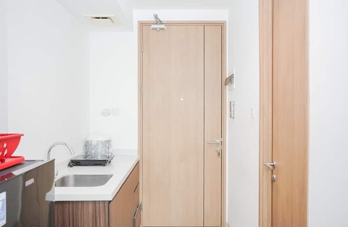 Panunggangan Utara Apartment | Modern Studio Apartment at Tree Park Cikokol