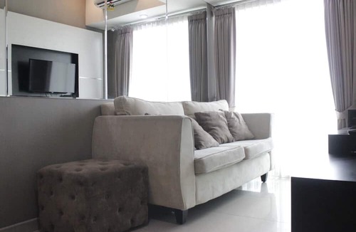 Pasirkaliki Apartment | Pleasant and Homey 2BR Apartment at Tamansari La Grande