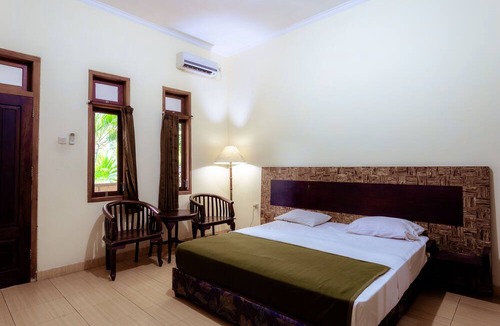 Kalipuro Hotel | Hotel Mahkota Plengkung
