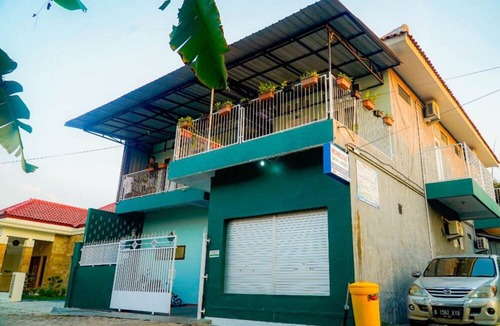 Tegal House | Kozi Kost Paviliun