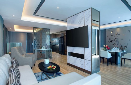 Surabaya Hotel | Platinum Hotel Tunjungan Surabaya