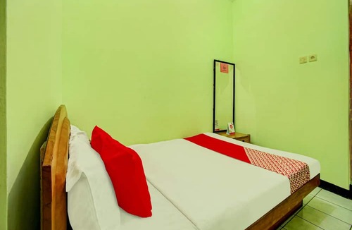Sidomulyo Hotel | OYO 90031 Villa Papada