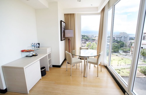 Pinaesaan Hotel | Sintesa Peninsula Hotel Manado