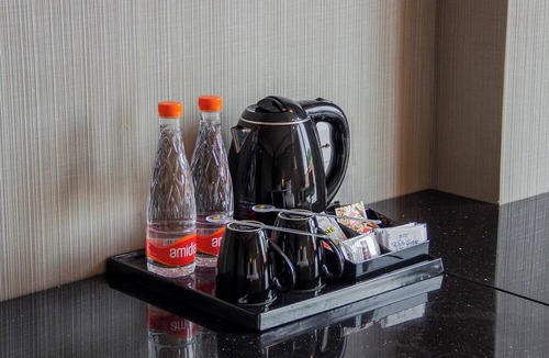 Gambir Hotel | REDTOP Hotel & Convention Center