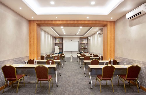 Kelapa Gading Barat Hotel | 1O1 URBAN Jakarta Kelapa Gading