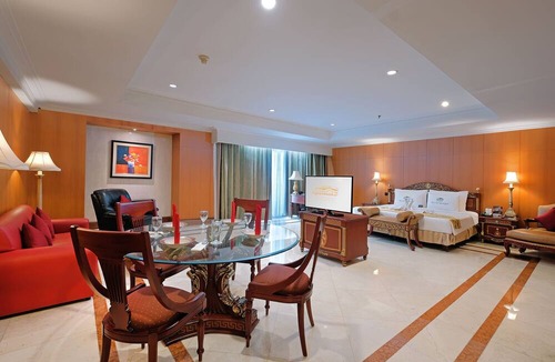 Sunter Hotel | Sunlake Waterfront Resort and Convention