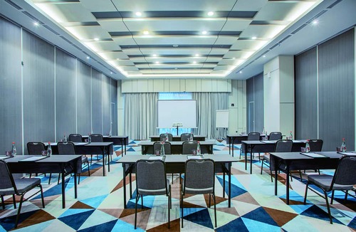 Tangerang Hotel | THE 1O1 Jakarta Airport CBC
