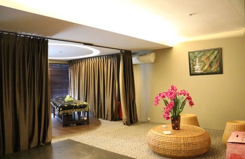 Batusangkar Hotel | Emersia Hotel & Resort Batusangkar