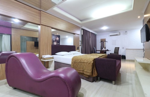 Kayu Putih Hotel | C'One Hotel Pulomas Powered by Archipelago