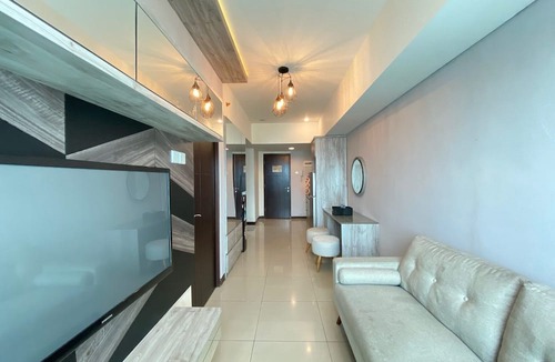 Pasirkaliki Apartment | Pleasant 2Br Apartment At Tamansari La Grande