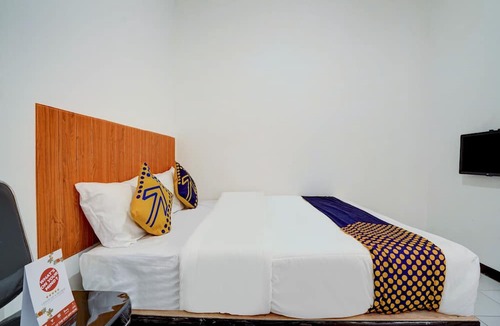 Bandung Hotel | Spot ON 90200 Pondok Sabaraya Cileunyi Syariah