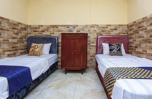 Cilacap Hotel | SPOT ON 2815 Hotel Damai