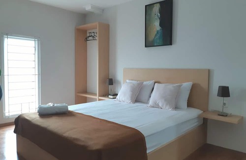 Grogol Utara House | UROOMS Senayan