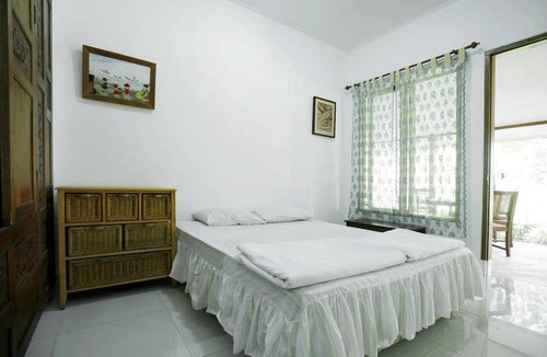Lembang Bed & Breakfast | Ronia Mountain Villa Lembang