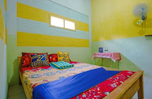 Banyuwangi House | Hotel O Gandrung Payungan Family InnNearStasiun Banyuwangi Kota