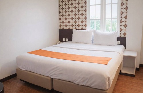 West Semarang Hotel | Front One Boutique Tugu Muda Semarang