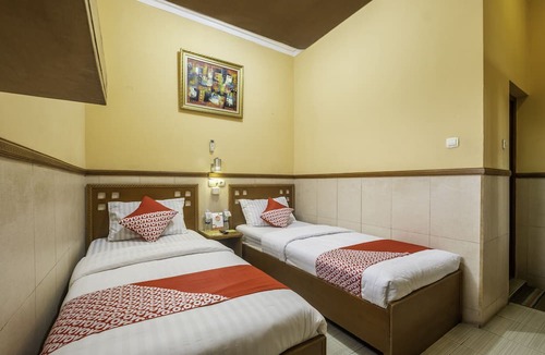 Pasirkaliki Hotel | Collection O Kebon Jeruk Near Taman Balai Kota
