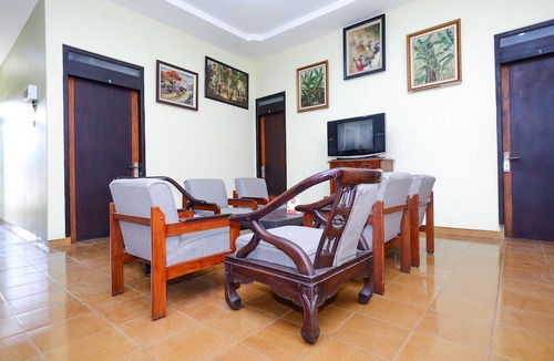 Surakarta Hostel | Hotel O Paviliun Permata