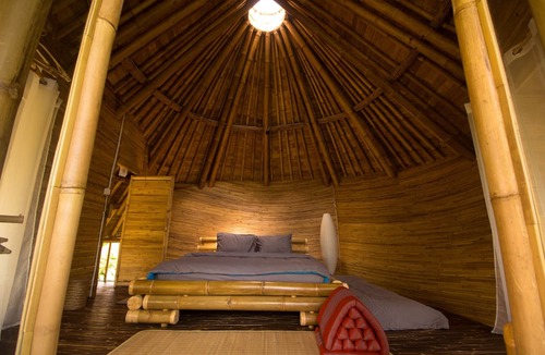 Selat House | Hide Tumbuk Bamboo by Atharva Bali
